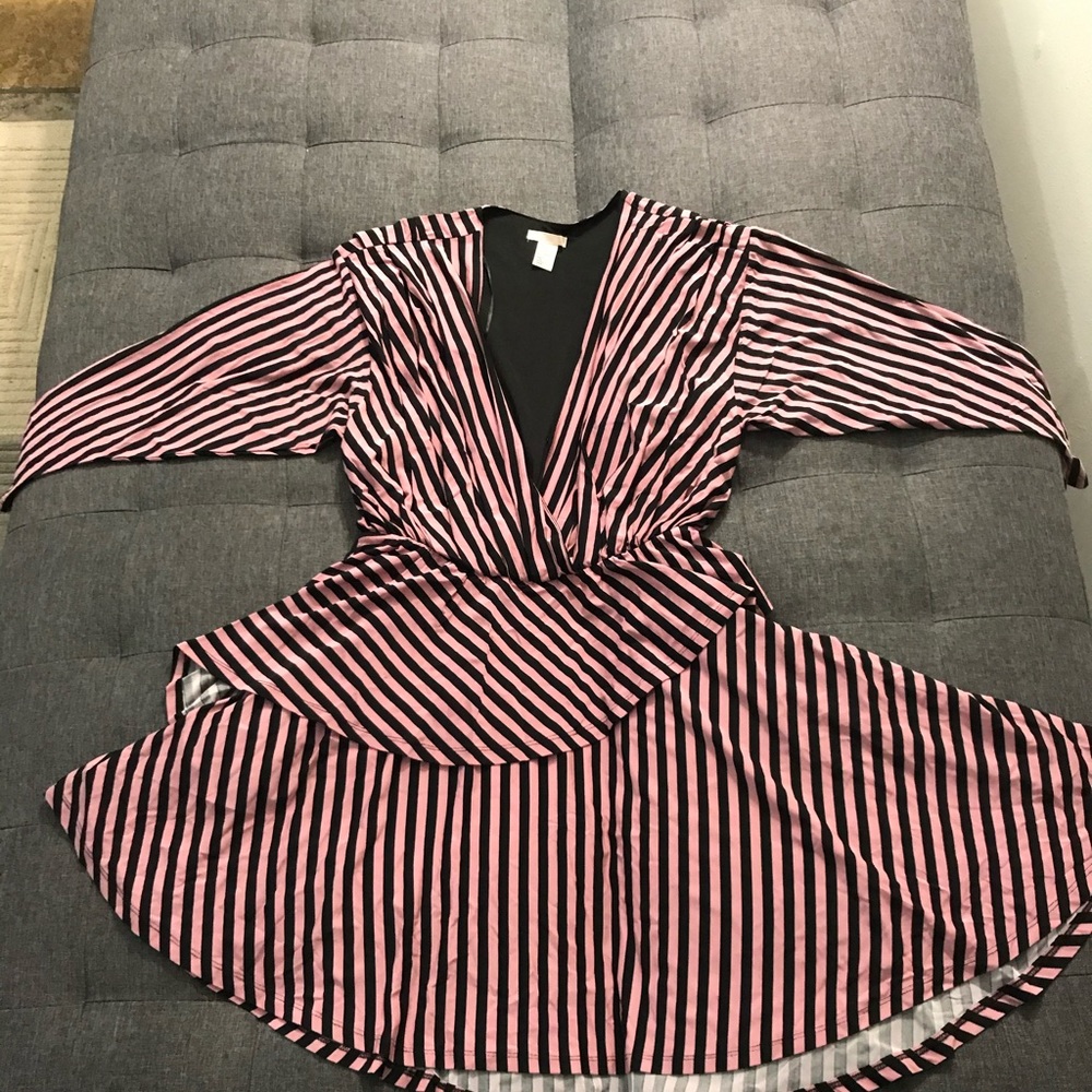 V-neck Striped Dress✨